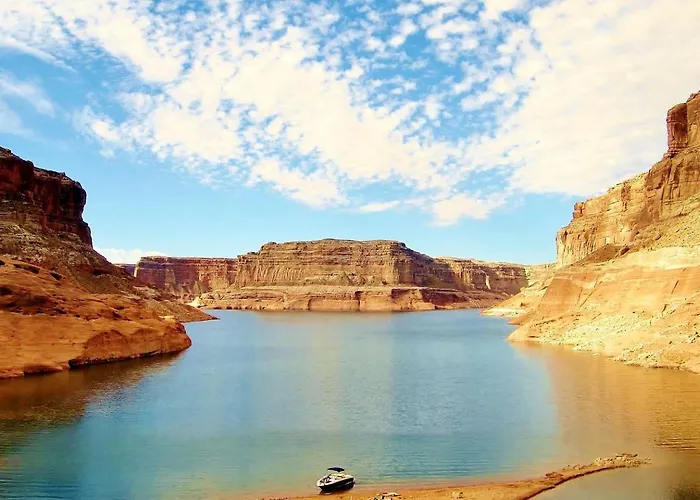 Tranquil Desert Retreat With Vermillion Cliffs Views Near Powell, Page, Arizona Holiday home *